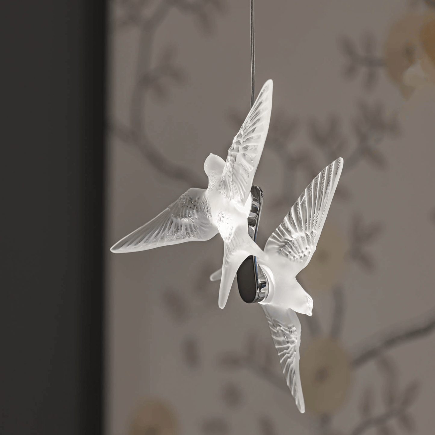 2 Swallows ceiling lamp