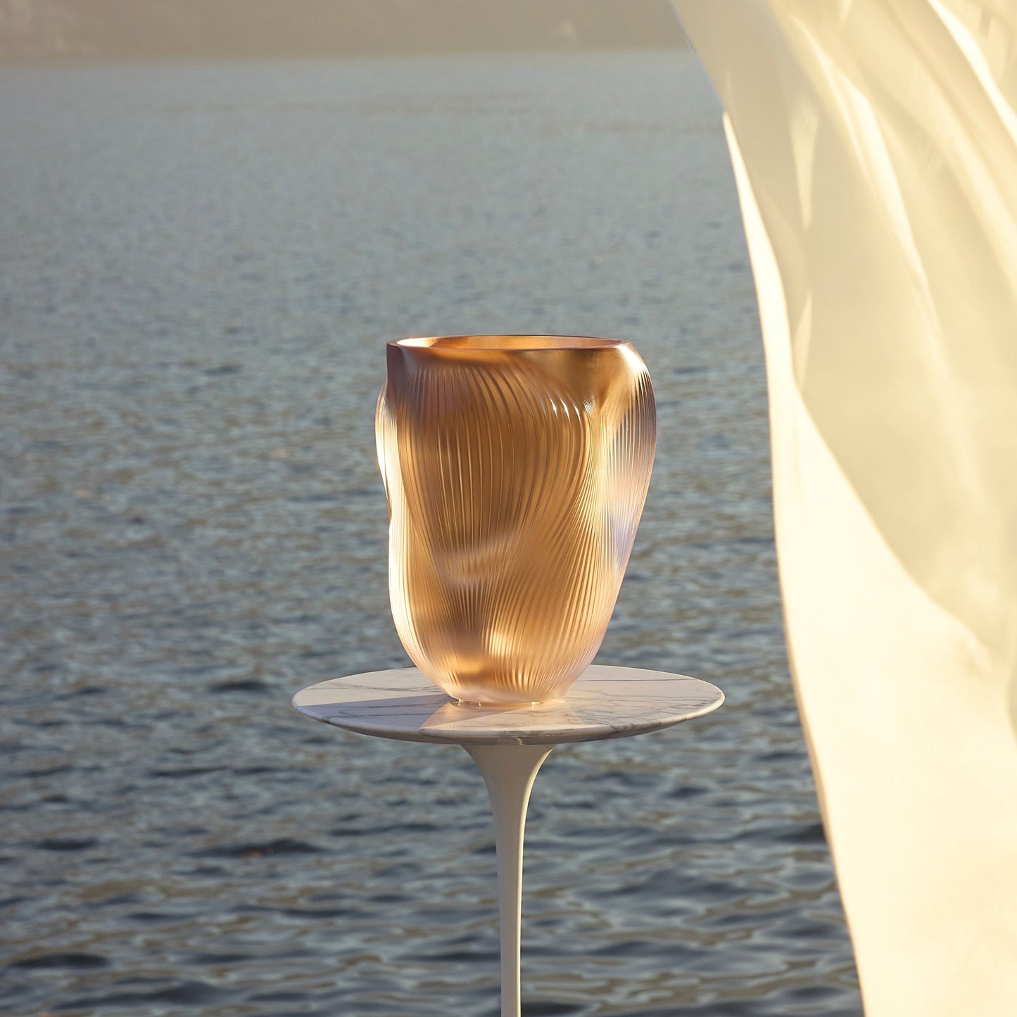 Alizé Large Vase with pink gold leaves