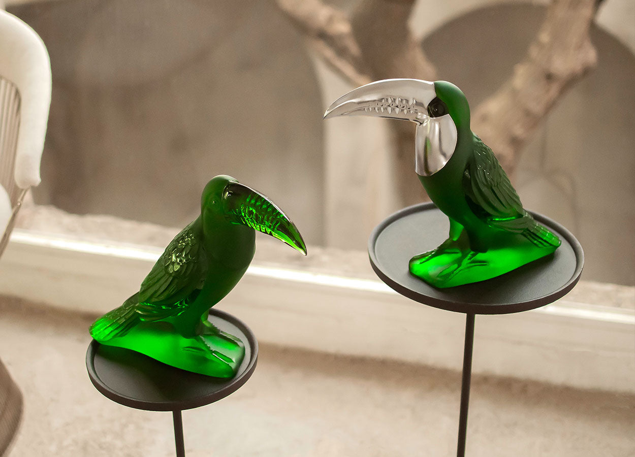 10759100-Toucan-sculpture-green-and-silver-inspiration.jpg