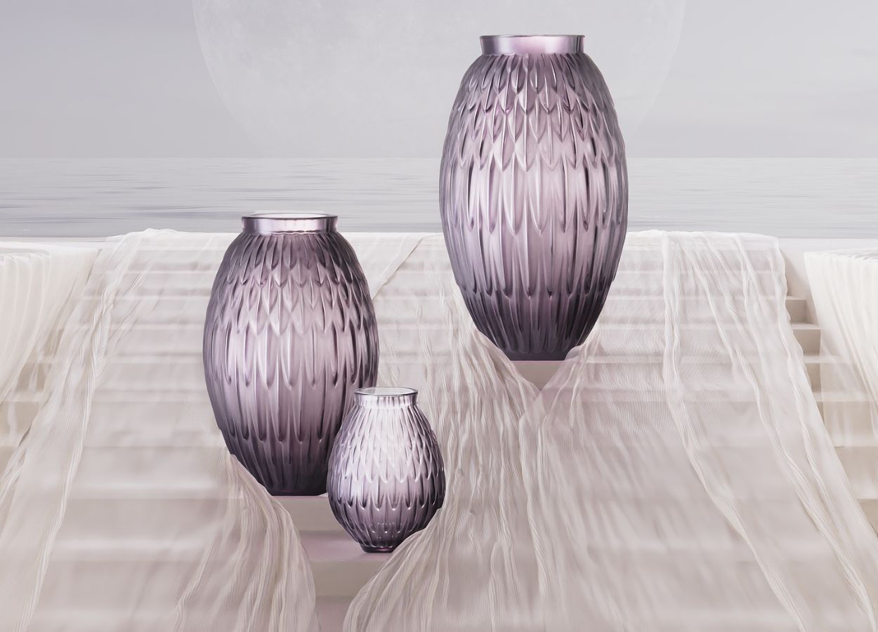 Lalique-Crystal-Collection-Vesper-Vase-Plume-Violet.jpg