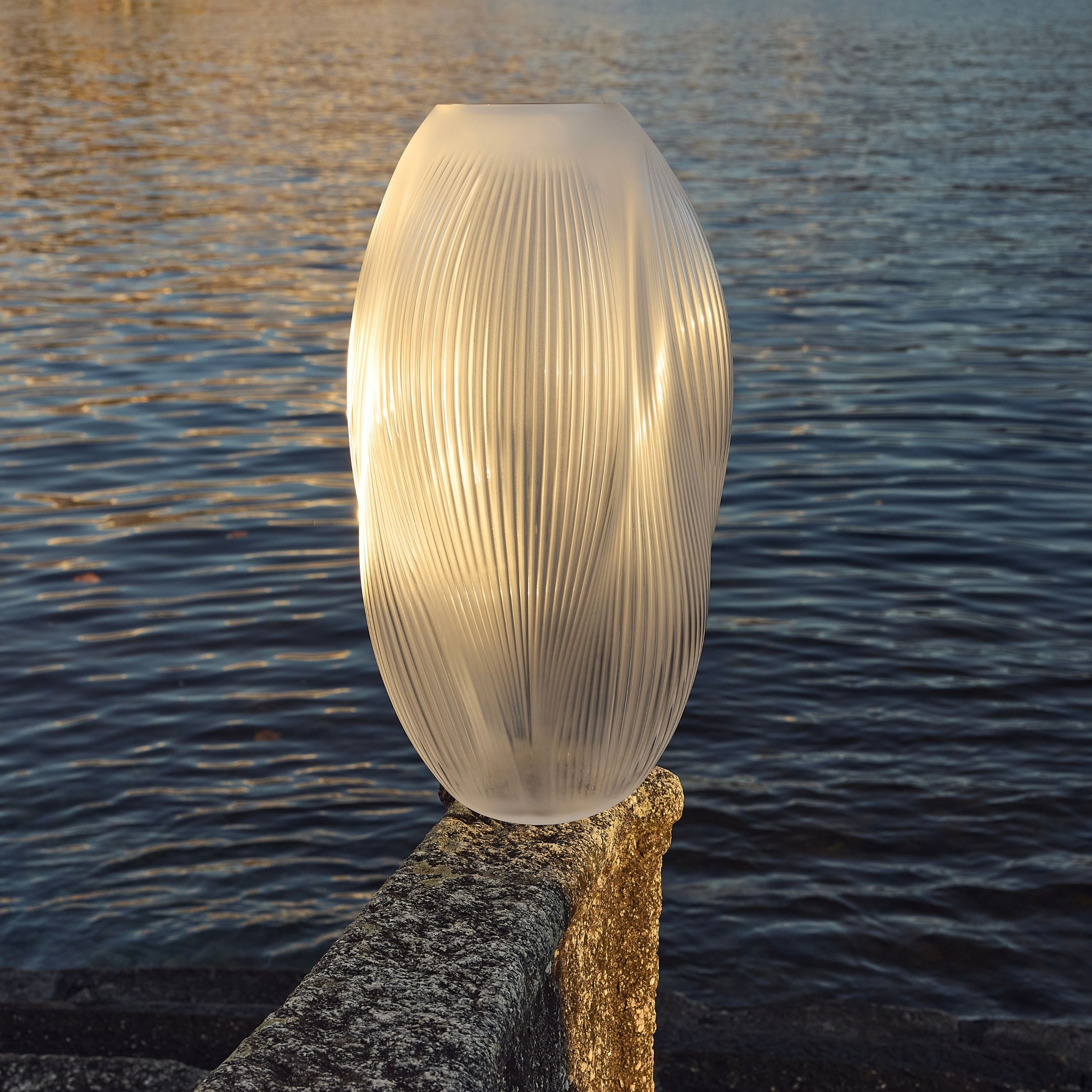 Alizé XXL Vase – Lalique Limited
