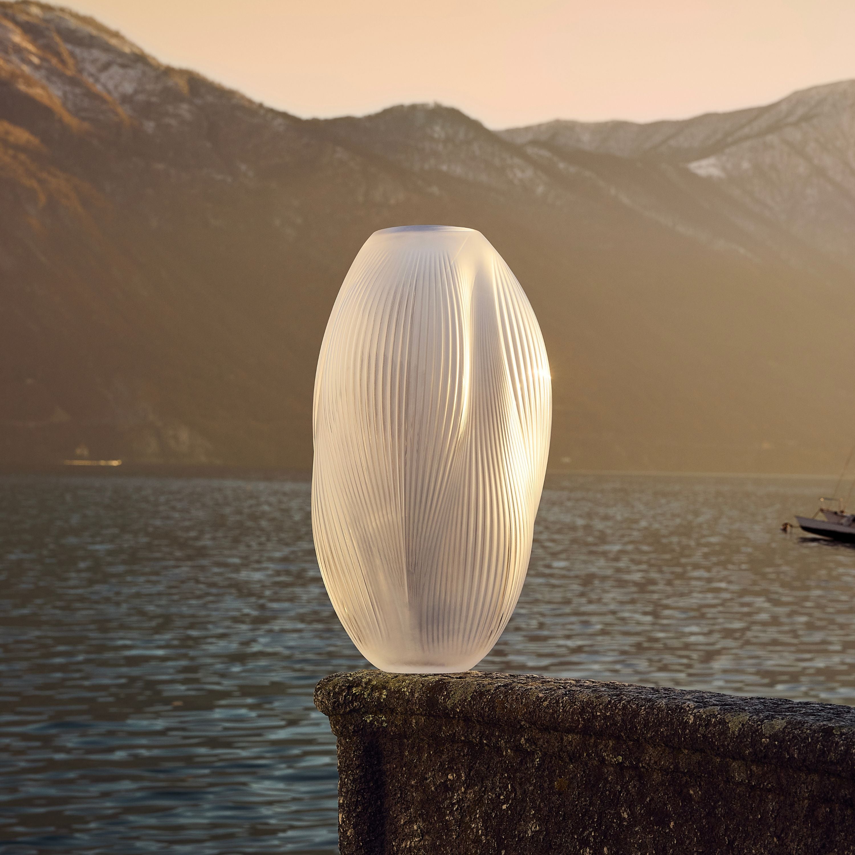 LALIQUE 花器 約20cm 他 Languedoc vase – Lalique North America