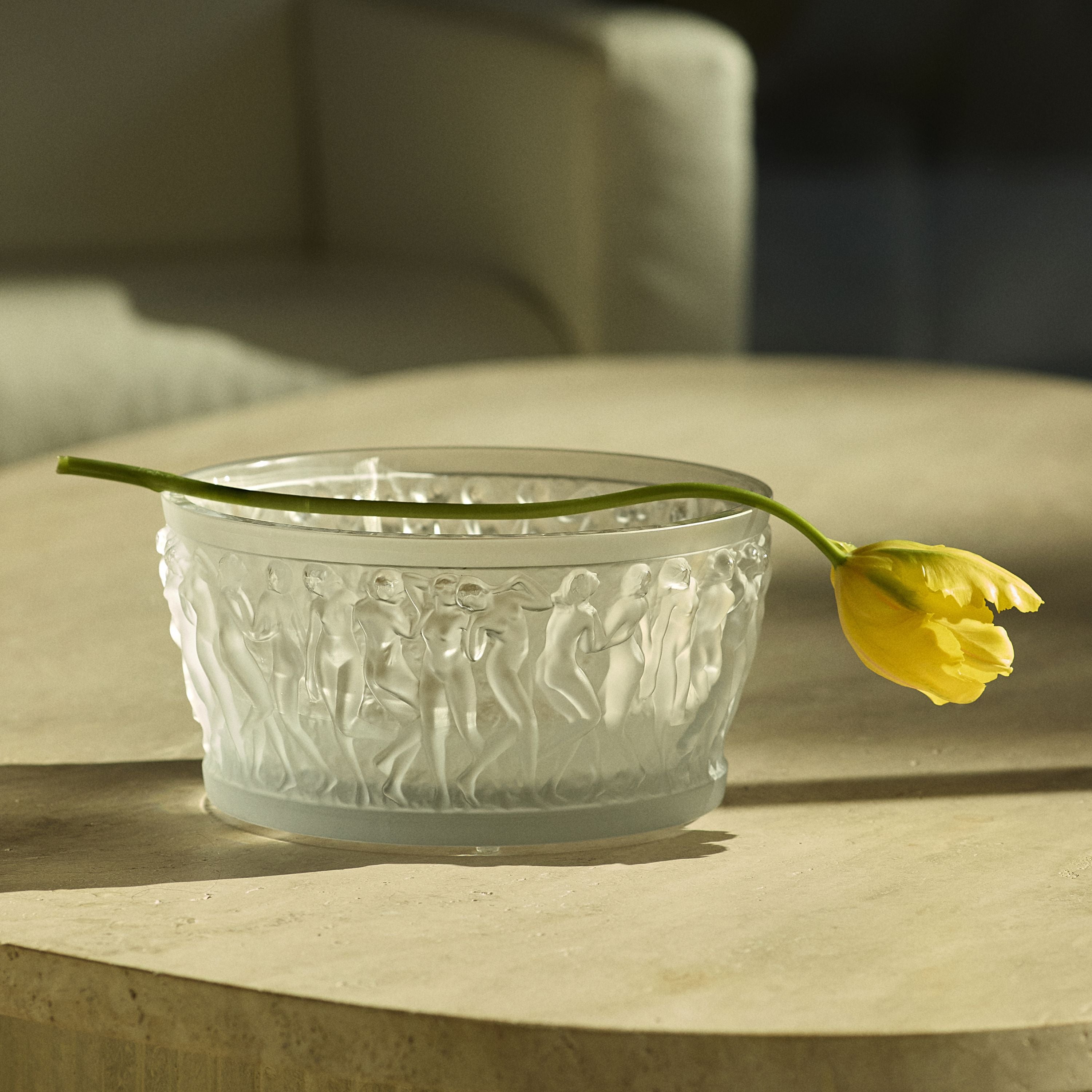 光を纏う巫女たち Lalique Bacchantes バコントゥ オパルセント Bacchantes bowl – Lalique Limited